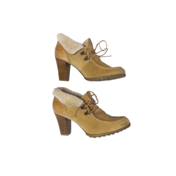 Kelly & Katie “Roxy” Suede Sherpa Booties - Women’s Size 7 - Picture 3 of 6